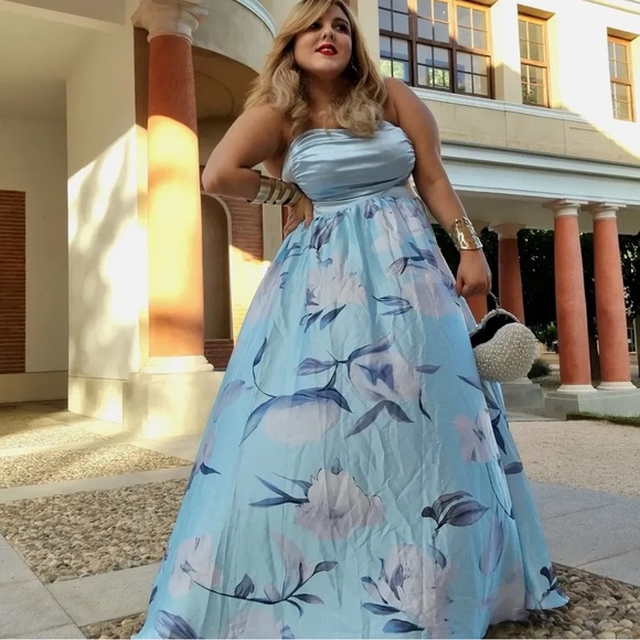 Flycurvy powder blue floral strapless gown 22 - Picture 8 of 13